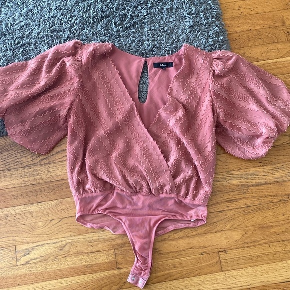Lulu's Pink Textured Bodysuit - Picture 4 of 14